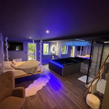 Daire Suite Spa Privatif & Jacuzzi Xxl Route Des Vins A Chatenois